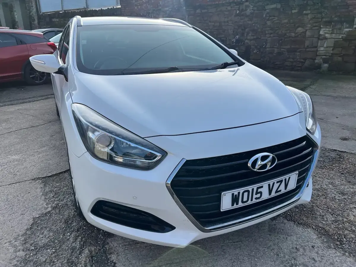 Used Hyundai i40 SE 2015 White Estate