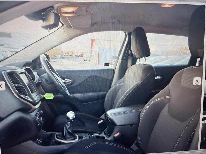 Used Jeep Cherokee Longitude Plus 140 HP (102 kW) 2014 Grey SUV