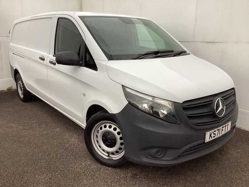 White Used 2022 Mercedes Vito Progressive MPV | £13,890 - Image 1/4