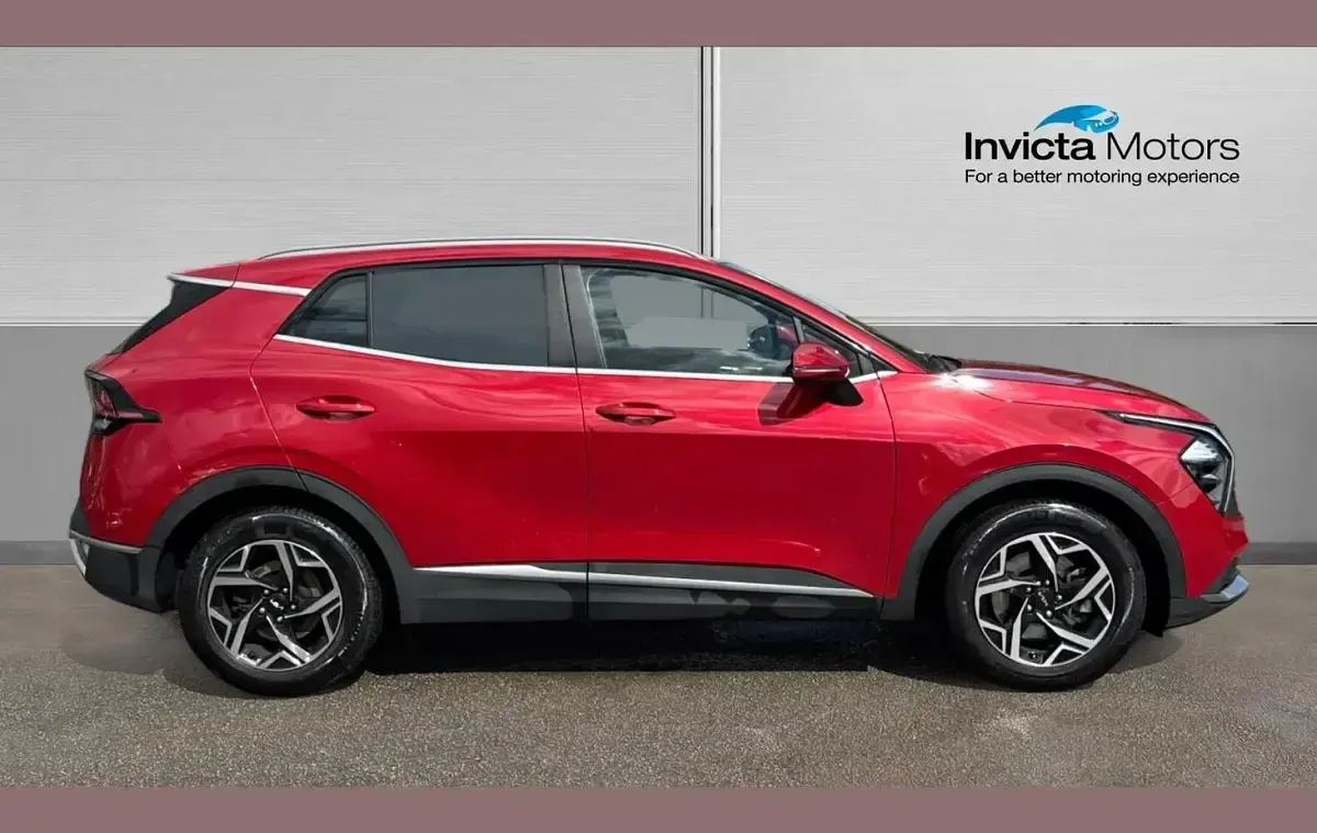 Used Kia Sportage 157 HP (115 kW) 2025 Magma red premium SUV