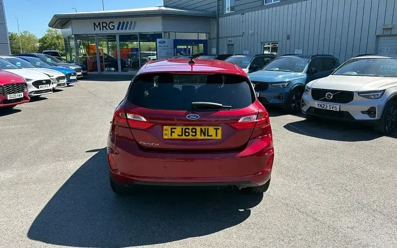 Usado Ford Fiesta Titanium 101 HP (74 kW) 2019 Citadino