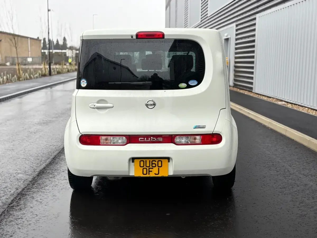 Usado Nissan Cube 2011 Blanco Monovolumen