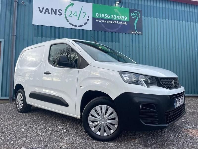 Used Peugeot Partner 2021 White MPV