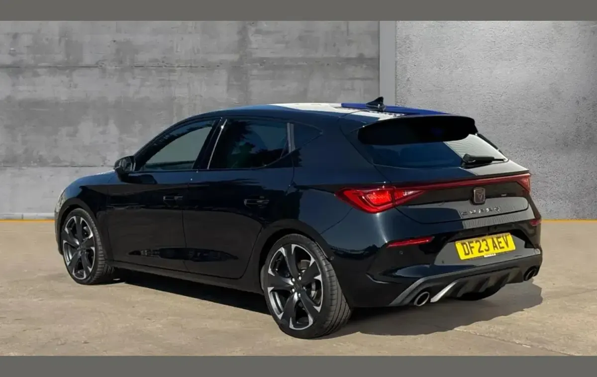 Used Cupra Leon VZ2 245 HP (180 kW) 2023 Black Hatchback