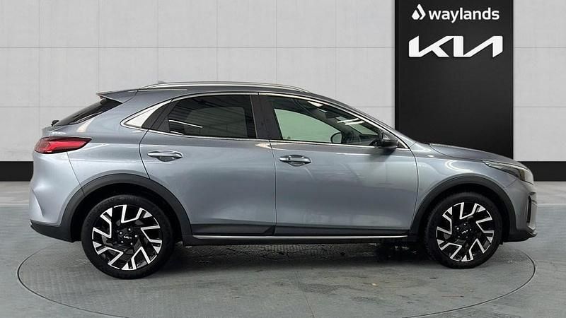 Used Kia XCeed 2024 Silver SUV