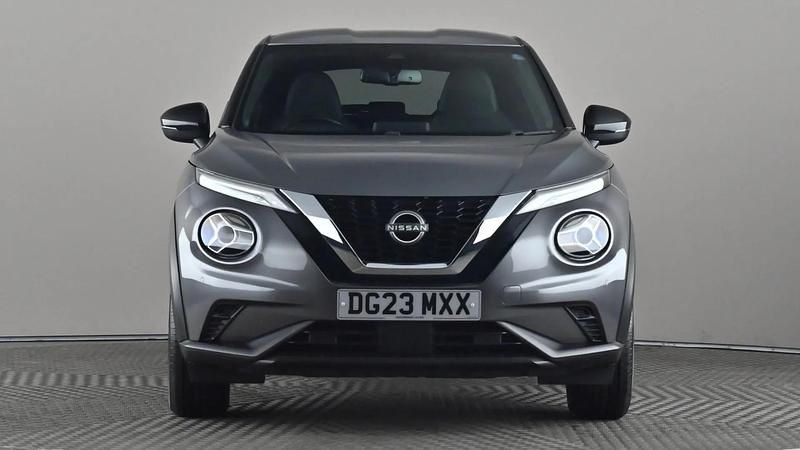 Used Nissan Juke N-Connecta 114 HP (83 kW) 2023 Grey SUV