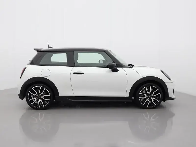 Used Mini Cooper Sport 147 kW (201 HP) 2025 White Hatchback