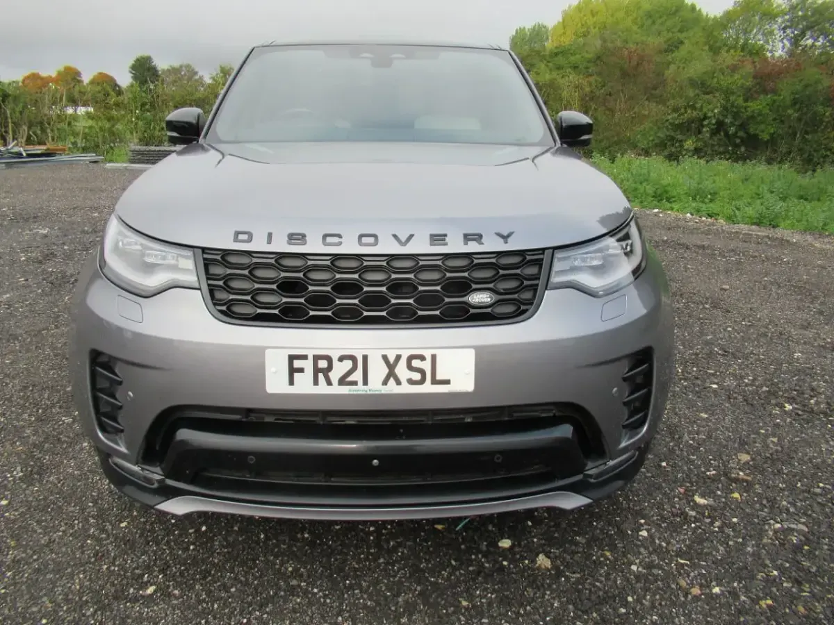 Used Land Rover Discovery 5 SE Dynamic 2021 Corris grey SUV