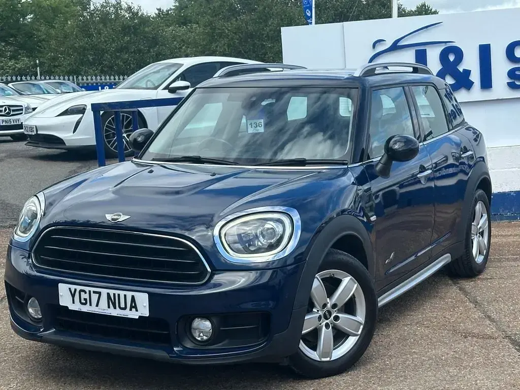 Used Mini Cooper 156 HP (114 kW) 2017 Blue Hatchback