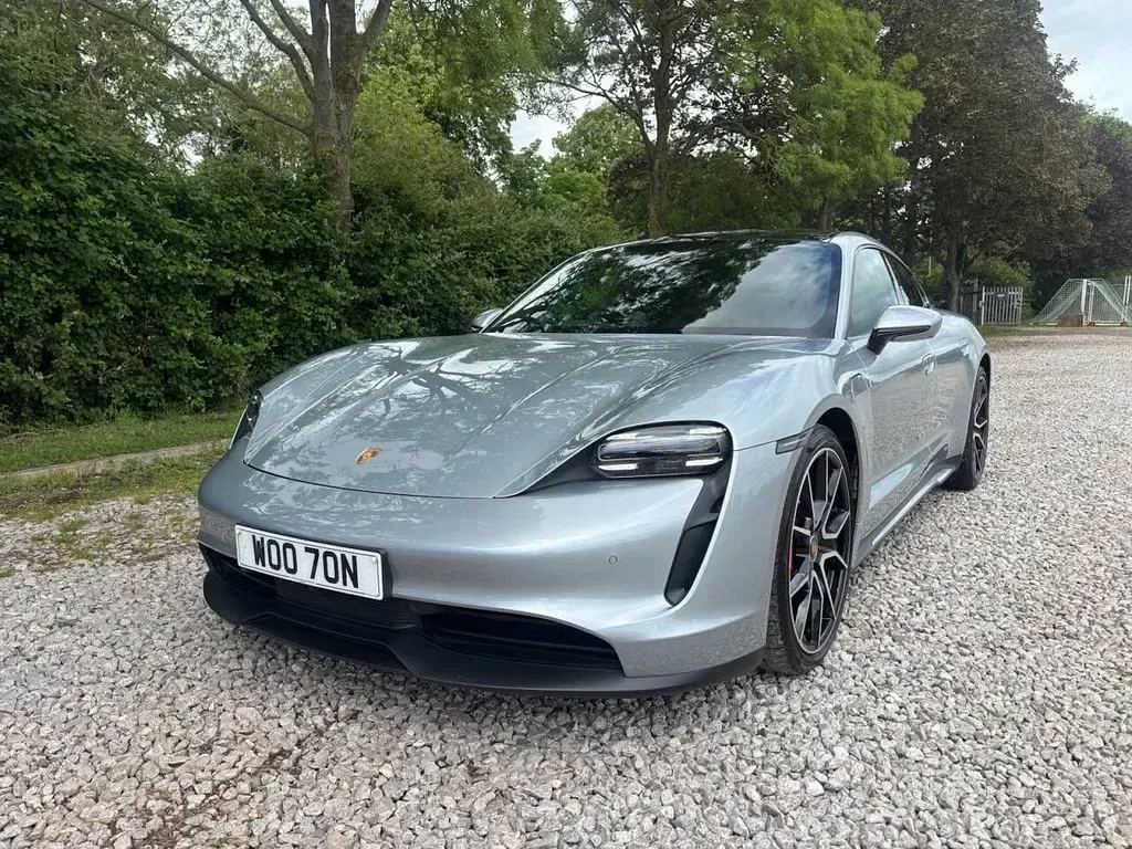 Used Porsche Taycan Performance Package 419 kW (571 HP) 2023 Silver Sedan