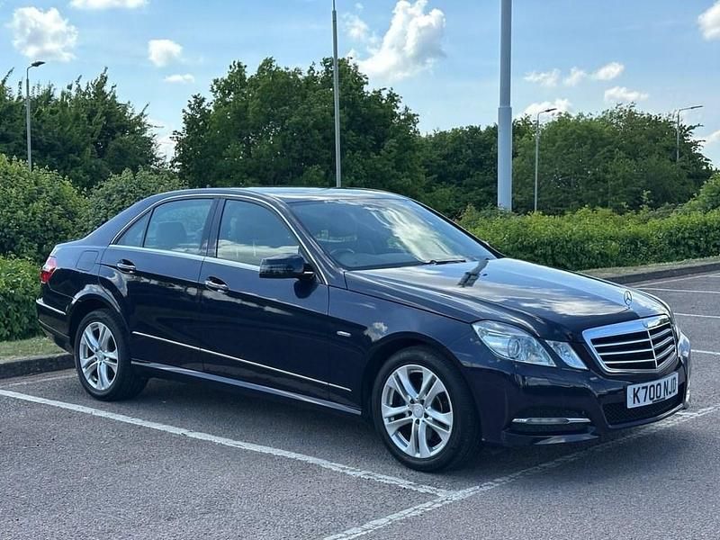 Blue Used 2010 Mercedes E350 Avantgarde Sedan | £7,500 (Fair price) - Image 1/4