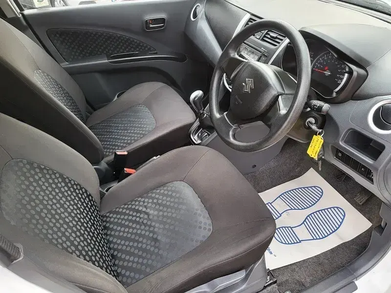 Used Suzuki Celerio SZ4 68 HP (50 kW) 2015 White Hatchback