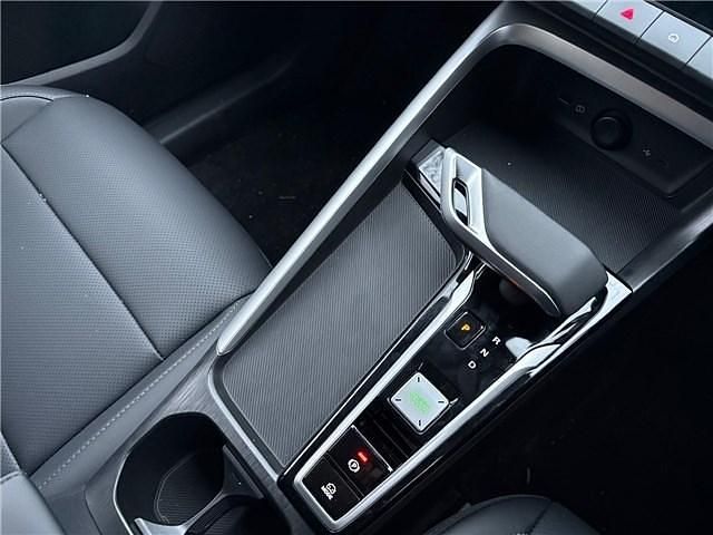 New MG ZS Trophy 196 HP (144 kW) 2026 Metallic  black pearl SUV