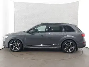 Used Audi Q7 Black Edition 286 HP (210 kW) 2021 Grey SUV