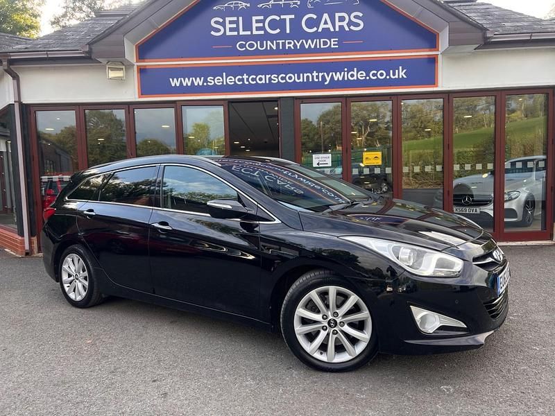Black Used 2013 Hyundai i40 Style Estate | £5,995 (A bit pricey) - Image 1/4