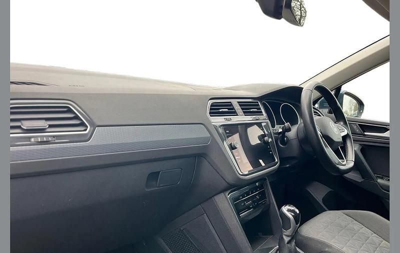 Used VW Tiguan Life 150 HP (110 kW) 2022 Blue SUV