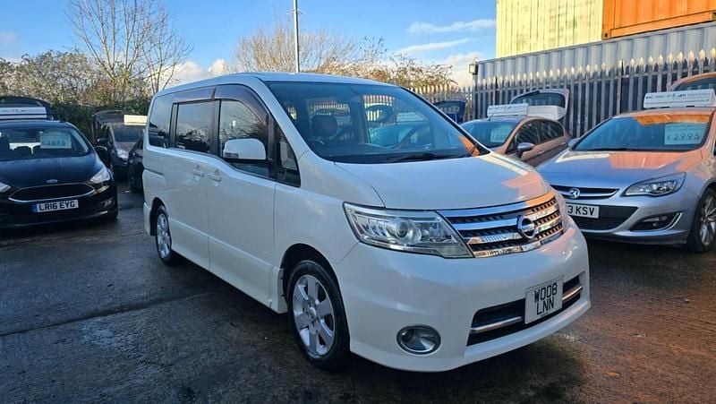 Used Nissan Serena 2008 White MPV