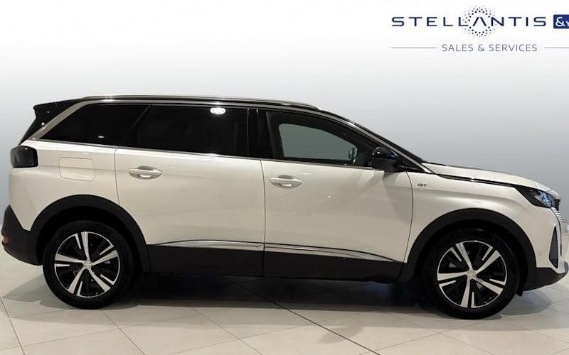 Used Peugeot 5008 GTi 131 HP (96 kW) 2023 Yellow SUV