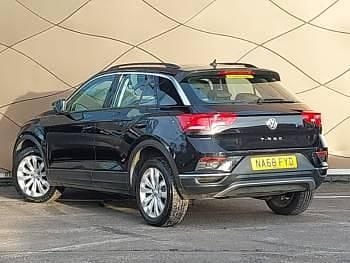 Used VW T-Roc SE 115 HP (84 kW) 2018 Black SUV