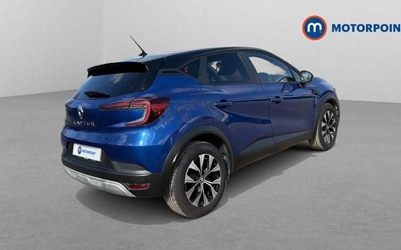 Used Renault Captur Evolution 91 HP (66 kW) 2023 Blue/black SUV