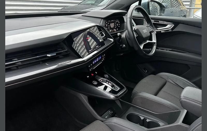 Used Audi Q4 e-tron S-Line 125 kW (170 HP) 2022 Blue SUV