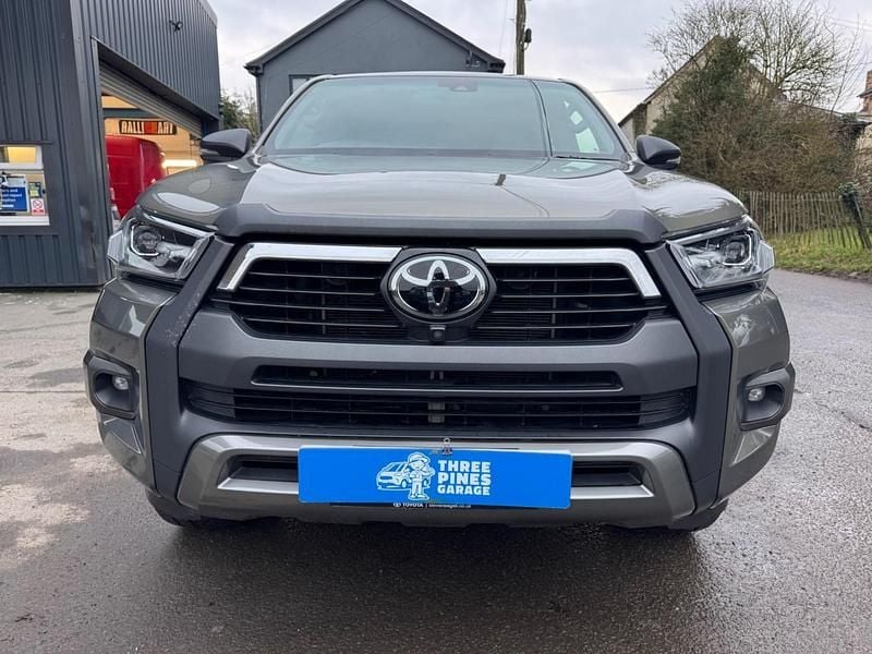 Used Toyota HiLux 2022 Bronze Pickup