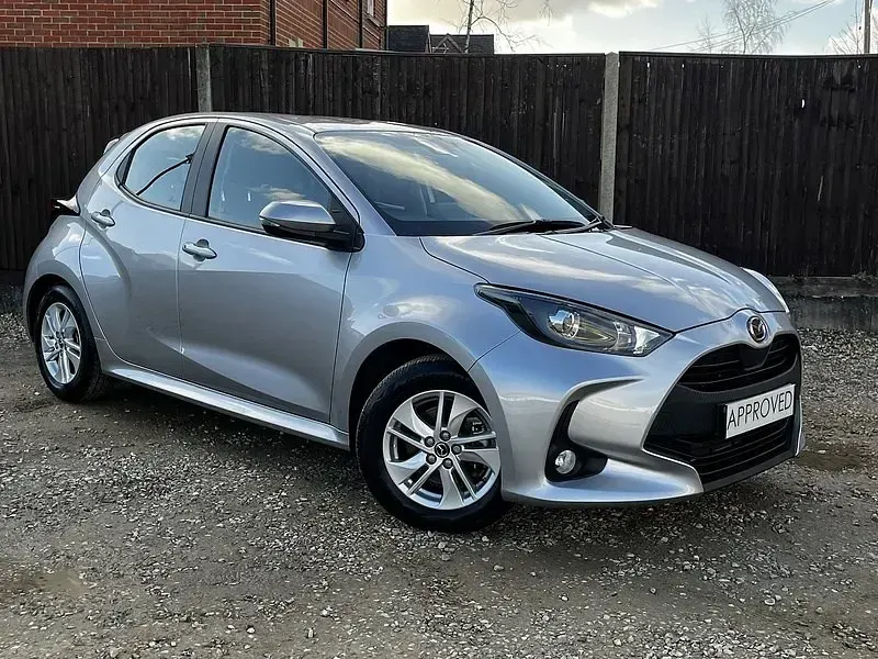 Używany Mazda 2 116 KM (85 kW) 2022 Srebrny Hatchback