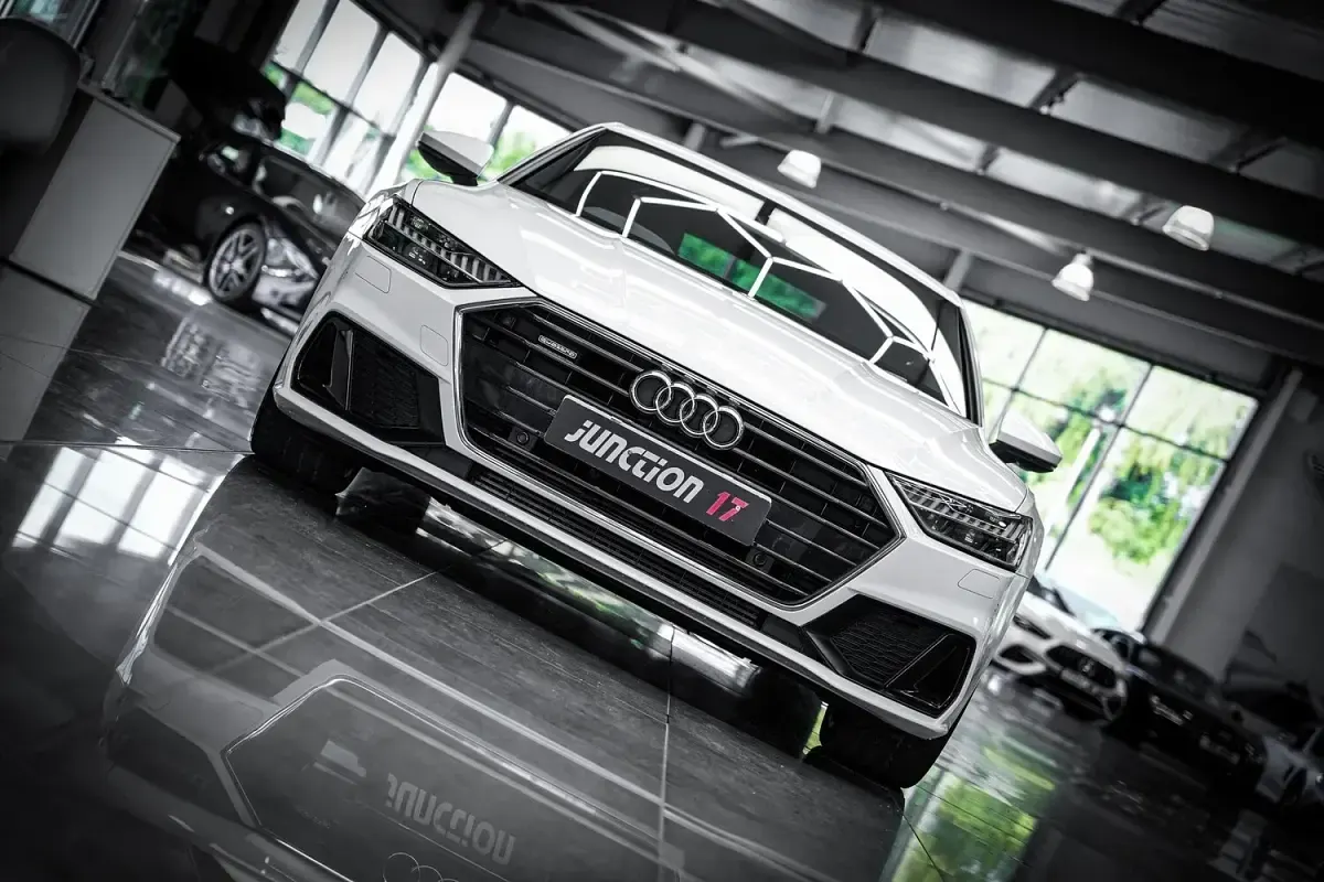 Used Audi A7 Sportback S-Line 231 HP (169 kW) 2019 White Hatchback