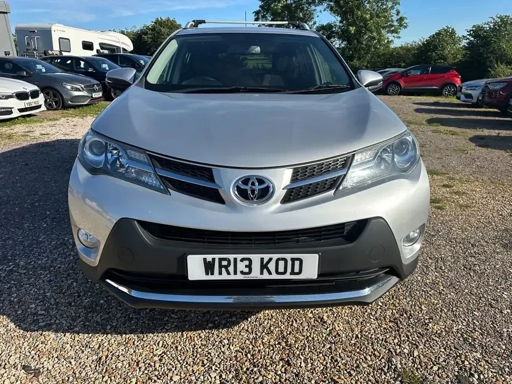 Used Toyota RAV4 150 HP (110 kW) 2013 Silver SUV