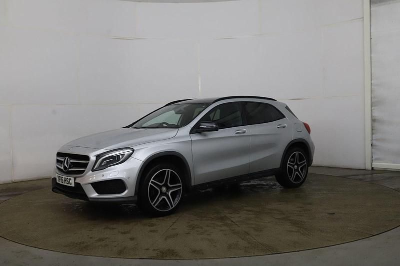 Silver Used 2015 Mercedes GLA220 AMG line SUV | £12,895 (Fair price) - Image 1/2