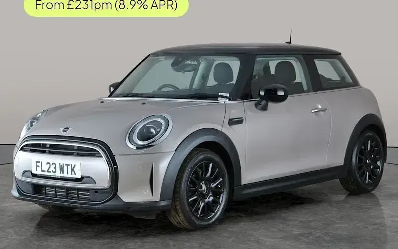 Begagnad Mini Cooper Classic 136 HK (100 kW) 2022 Halvkombi