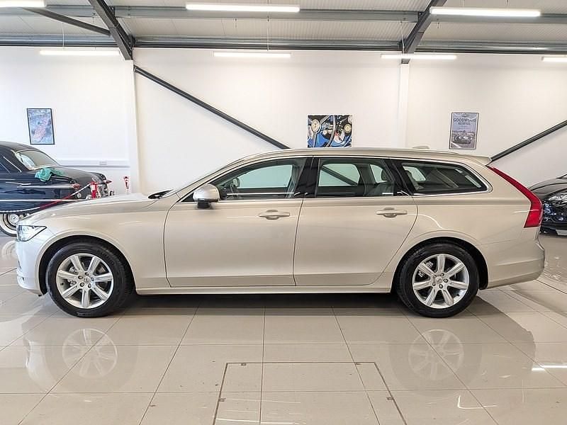 Used Volvo V90 Momentum 2018 Luminous sand Estate