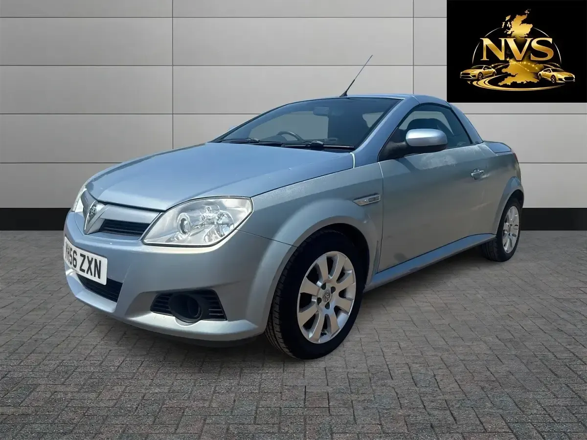 Used Vauxhall Tigra 90 HP (66 kW) 2006 Blue Cabriolet