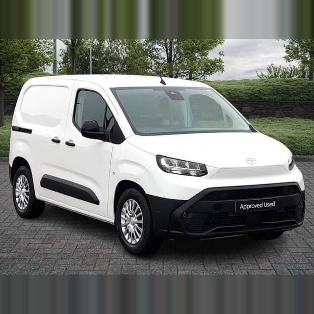 White New 2024 Toyota Proace City Van | £23,500 (A bit pricey) - Image 1/4