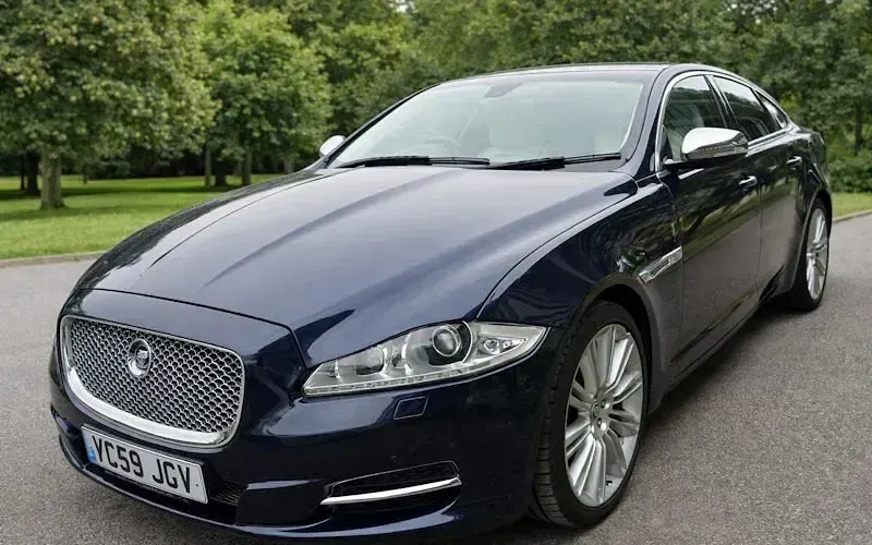 Used Jaguar XJ Portfolio 385 HP (283 kW) 2012 Sedan
