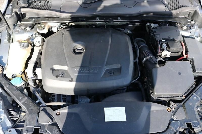 Used Volvo V40 R-Design 245 HP (180 kW) 2017 Grey Hatchback