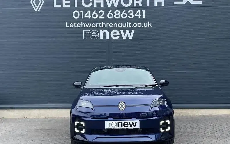 New Renault 5 E-Tech Komfort 110 kW (150 HP) 2026 Black Hatchback