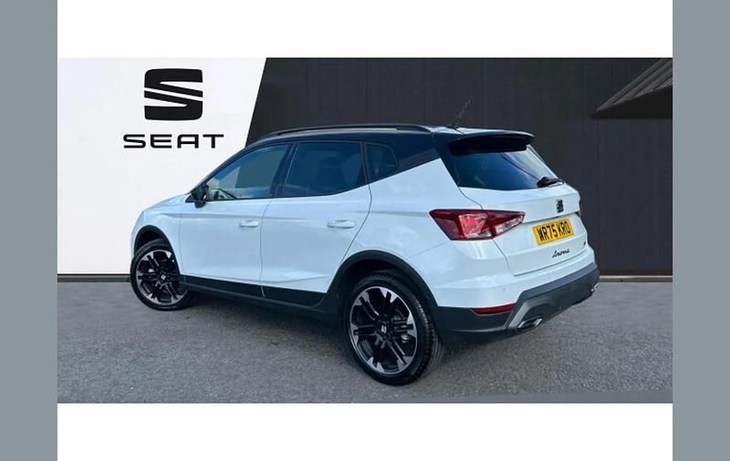 Used Seat Arona FR Sport 115 HP (84 kW) 2025 White SUV