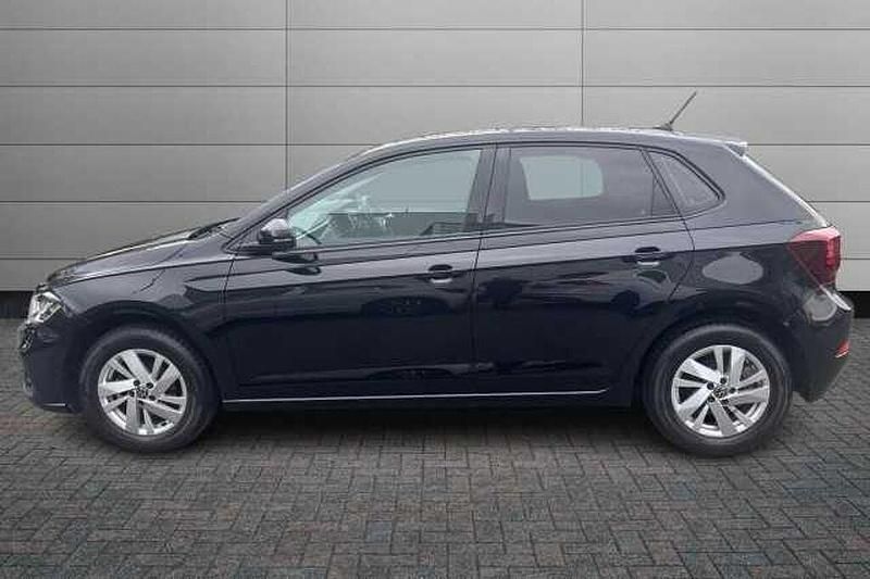 Used VW Polo Life 80 HP (58 kW) 2022 Black Hatchback