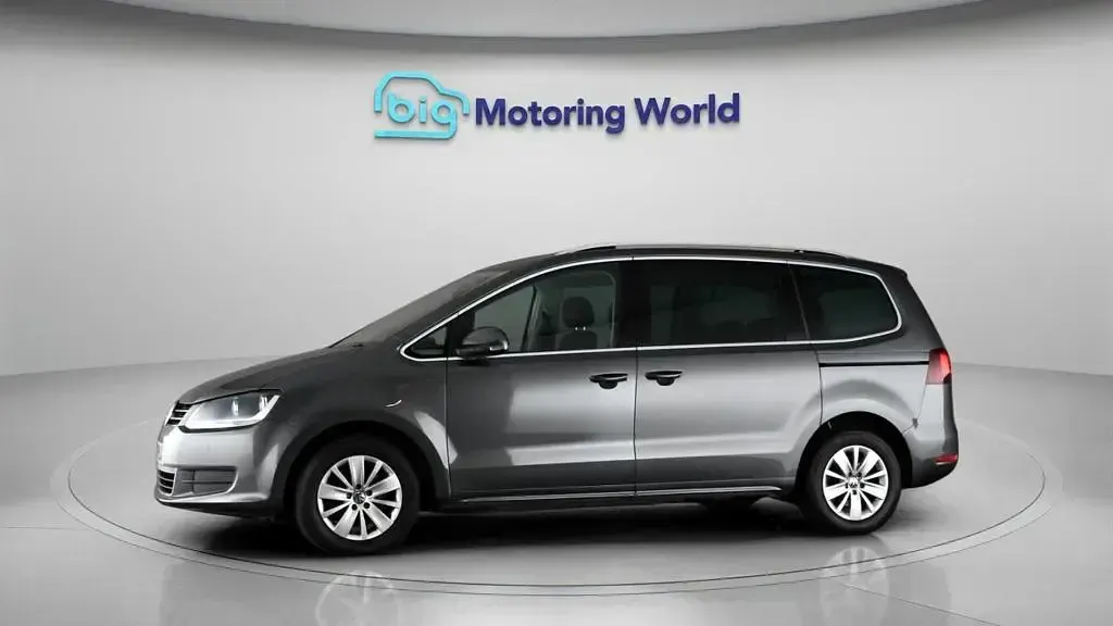 Used VW Sharan SE 150 HP (110 kW) 2021 Grey MPV