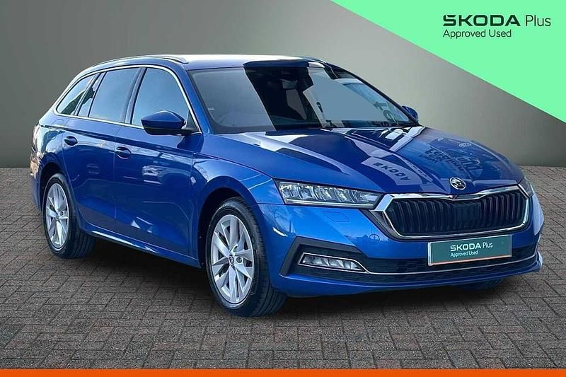 Used Skoda Octavia SE L 110 HP (80 kW) 2024 Race blue metallic Estate