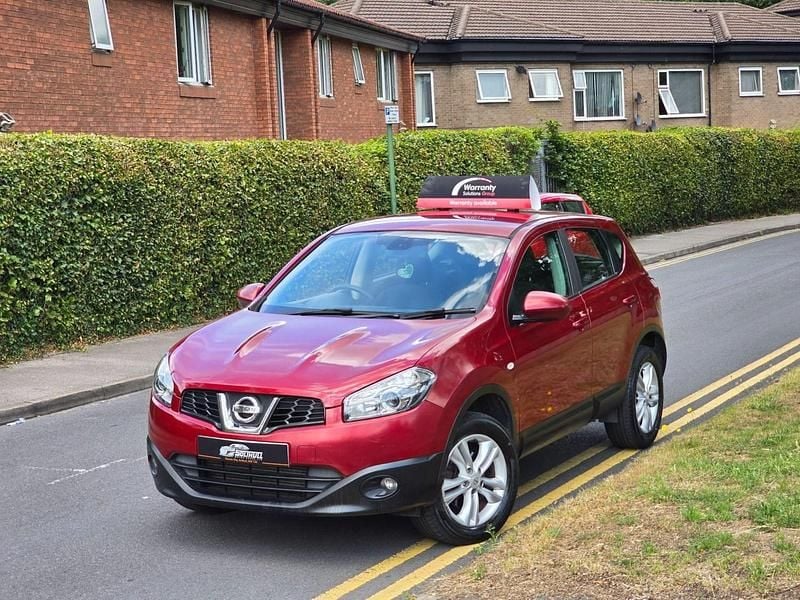Red Used 2010 Nissan Qashqai Acenta SUV | £1,950 (Fair price) - Image 1/4