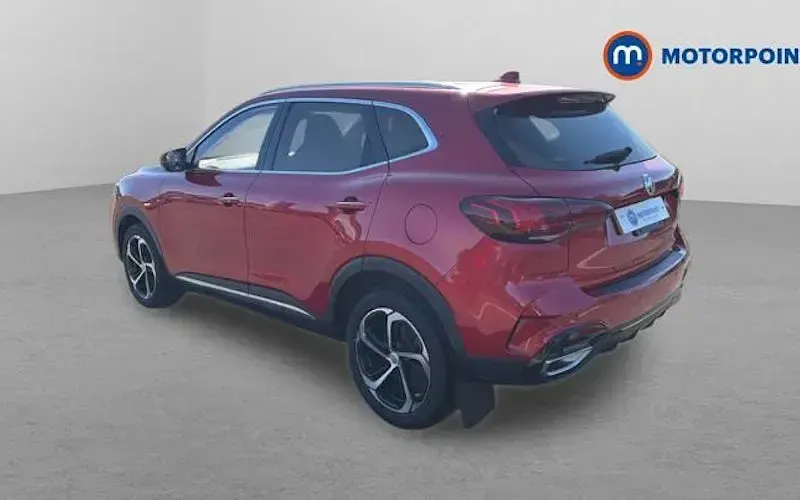 Usado MG HS Trophy 162 HP (119 kW) 2023 Vermelho SUV