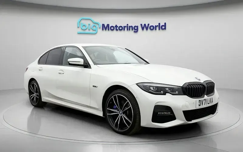 Used BMW 330e M Sport 292 HP (214 kW) 2021 White Sedan