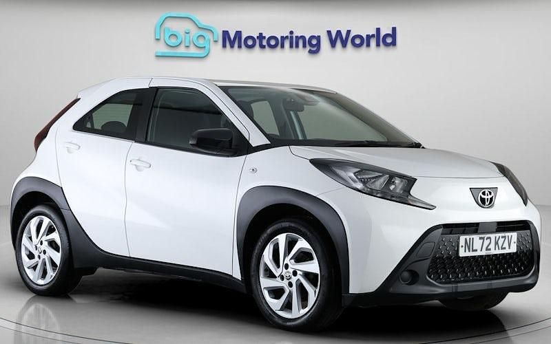 Used Toyota Aygo X PURE 72 HP (52 kW) 2025 SUV