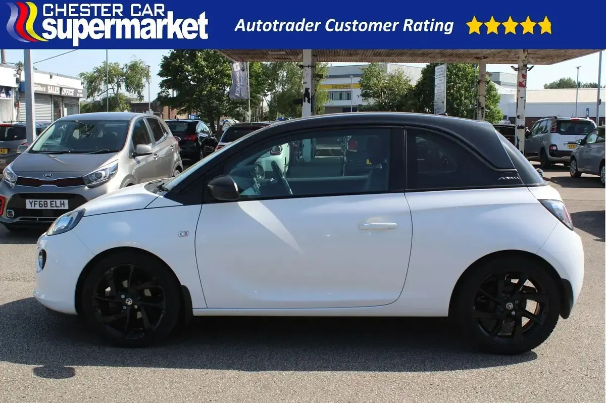 Used Vauxhall Adam S 70 HP (51 kW) 2016 White Hatchback