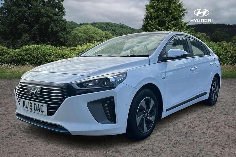 Used Hyundai Ioniq Premium 141 HP (103 kW) 2019 White Hatchback