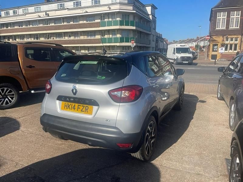 Used Renault Captur Dynamique 90 HP (66 kW) 2014 Silver black SUV