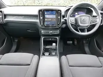 Usado Volvo C40 Core 169 kW (231 HP) 2023 Preto SUV