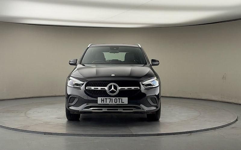 Used Mercedes GLA200 163 HP (119 kW) 2021 Cosmos black SUV